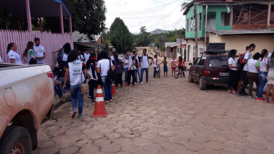Prefeitura faz ações de combate à dengue, ações de saúde e educação ambiental.